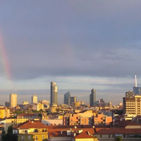 - Doppia Con Bagno Privato In Stupendo Attico Con Vista Mozzafiato 4* Milan