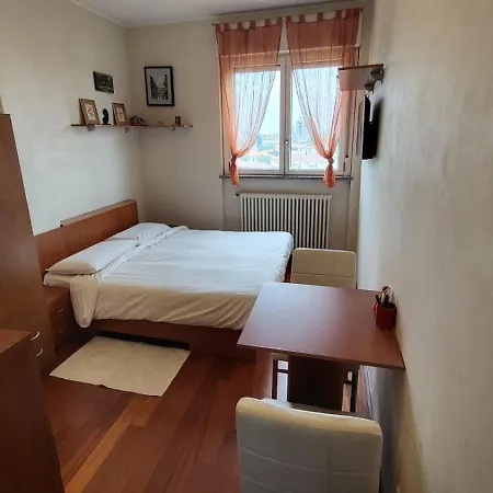 Couette-café - Doppia Con Bagno Privato In Stupendo Attico Con Vista Mozzafiato Milan